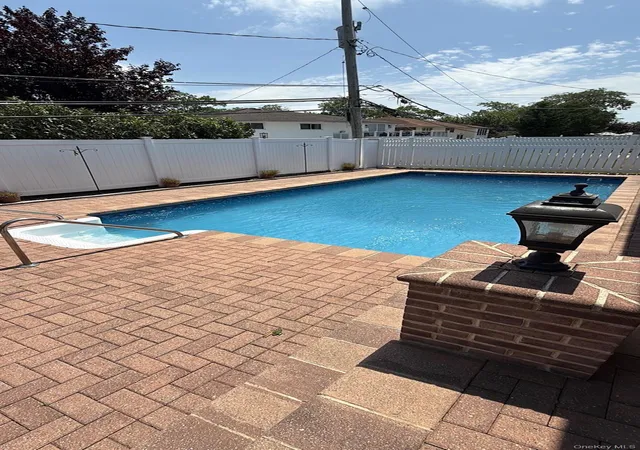 33rd image of 736 Bunker Rd, Hempstead, NY 11581 | MLS# 1004140