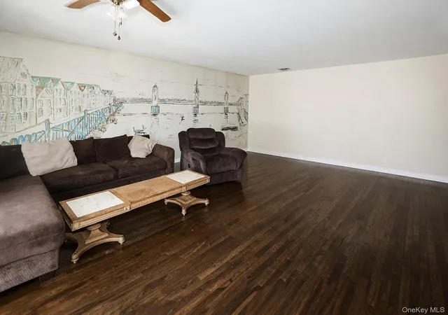 4th image of 736 Bunker Rd, Hempstead, NY 11581 | MLS# 1004140