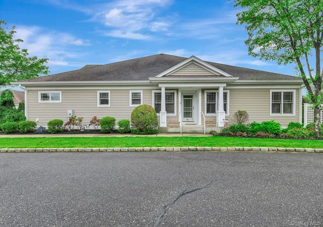 Photo 1 of Sale Pending at 45 Oak Run, Brookhaven, NY 11790 | MLS# 1004142 | Listing updated on 2026-09-13