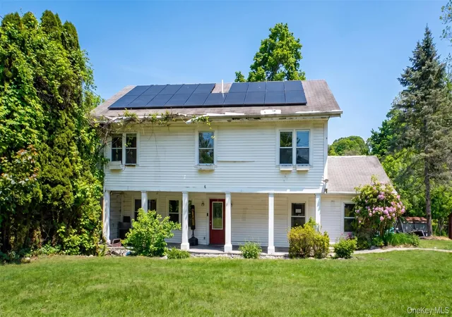 Photo 2 of Single family home for sale at 26 Crugers Ave, Cortlandt, NY 10520 | MLS# 1004146 | Listing updated on 2026-10-08