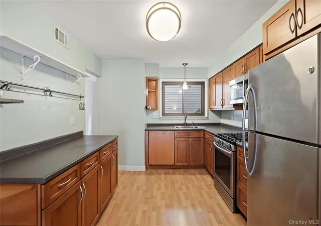 Homes for sale in Mount Kisco, NY | 15 Park Dr, Mount Kisco, NY 10549 | MLS# 1004150