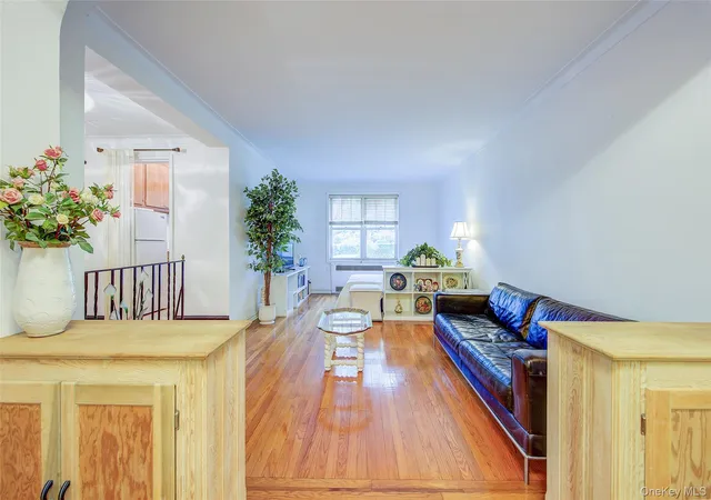 Photo 3 of Sale Pending at 77-35 113th Street #1F, Forest Hills, NY 11375 | MLS# 1004182 | Listing updated on 2026-06-26