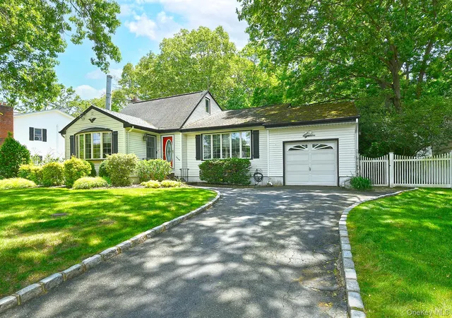 2nd image of 18 Homeland Dr, Huntington, NY 11743 | MLS# 1004207