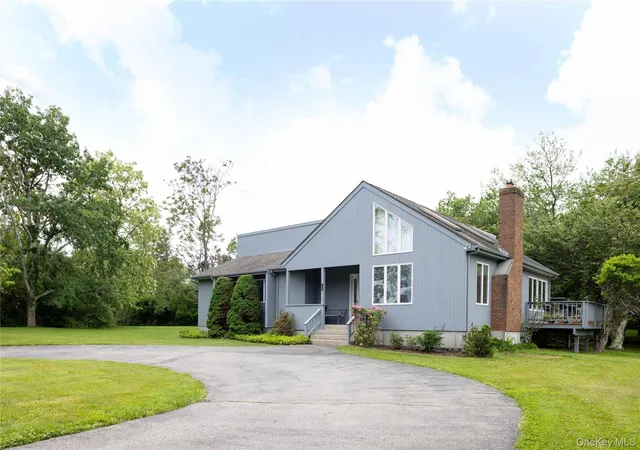 Homes for sale in Southold, NY | 100 Bayberry Ln, Southold, NY 11971 | MLS# 1004231