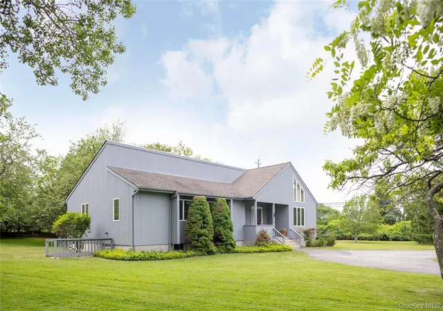 Homes for sale in Southold, NY | 100 Bayberry Ln, Southold, NY 11971 | MLS# 1004231