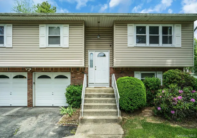 5th image of 111 Daly Rd, Huntington, NY 11731 | MLS# 1004271