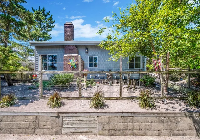 Photo 3 of Sale Pending at 70 Bungalow Walk, Islip, NY 11770 | MLS# 1004272 | Listing updated on 2026-09-01