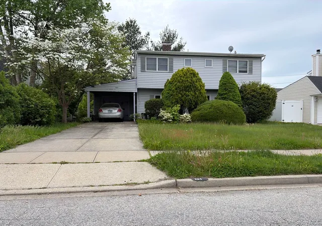 2nd image of 121 Farmedge Rd, Hempstead, NY 11756 | MLS# 1004273