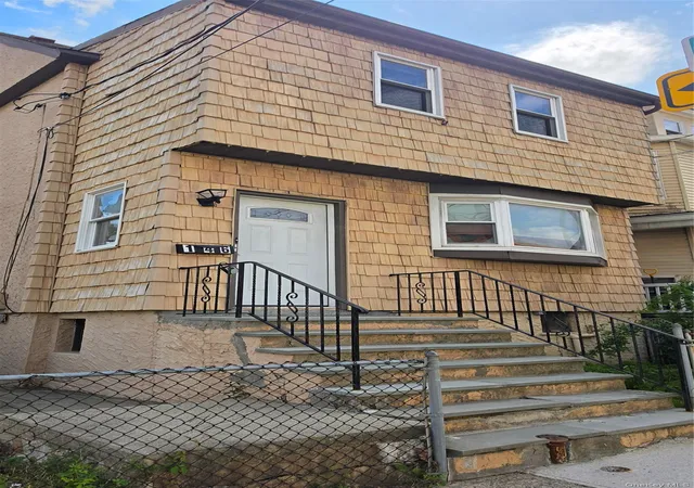 1st image of 146 Beechwood Ave, New Rochelle, NY 10801 | MLS# 1004290