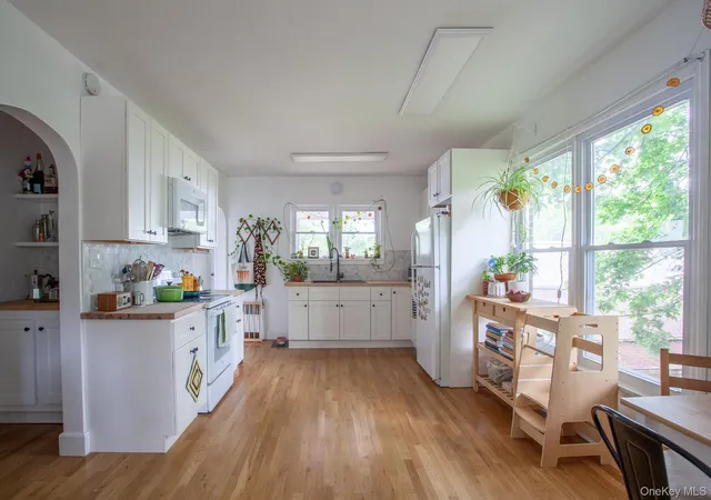 Homes for sale in Callicoon, NY | 40 Jefferson Ave, Callicoon, NY 12748 | MLS# 1004310