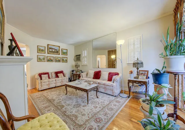 4th image of 226-08 129Th Ave, Springfield Gardens, NY 11413 | MLS# 1004315
