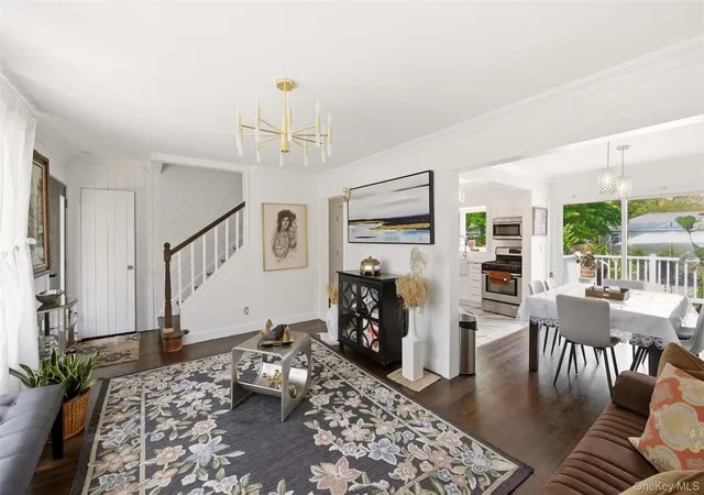 5th image of 12 Browning Dr, Greenlawn, NY 11740 | MLS# 1004323