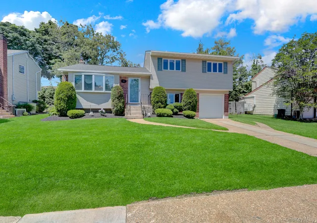 1st image of 33 Brook Path, Oyster Bay, NY 11803 | MLS# 1004350