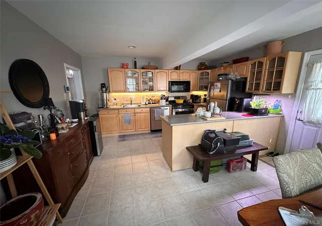 Photo 3 of Sale Pending at 568 Irving St, North Hempstead, NY 11590 | MLS# 1004362 | Listing updated on 2026-08-03