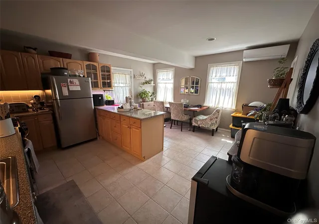 Photo 3 of Sale Pending at 568 Irving St, North Hempstead, NY 11590 | MLS# 1004362 | Listing updated on 2026-08-03