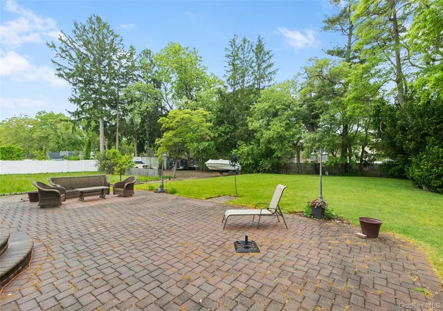 25th image of 1414 Illinois Ave, Bay Shore, NY 11706 | MLS# 1004383