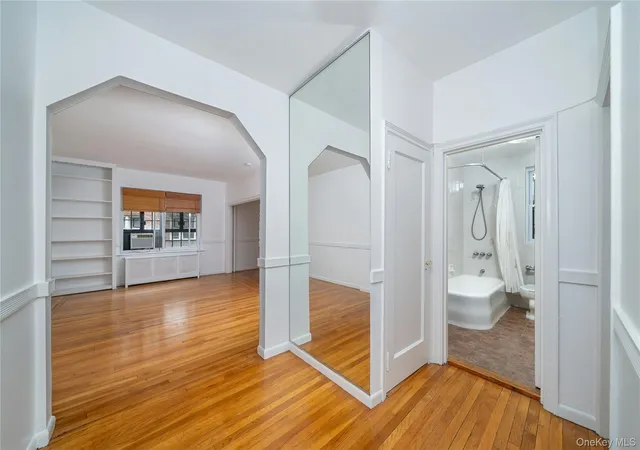 5th image of 45 Pondfield Rd W #1G, Bronxville, NY 10708 | MLS# 1004389