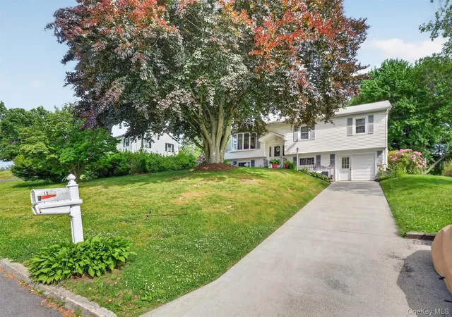 2nd image of 12 Dwyer Ln, Wappinger, NY 12590 | MLS# 1004392