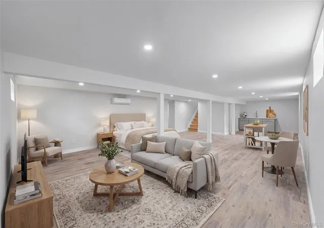 4th image of 74 Lincoln Ave, Islip Terrace, NY 11752 | MLS# 1004401