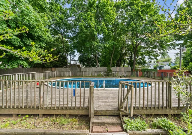 41st image of 74 Lincoln Ave, Islip Terrace, NY 11752 | MLS# 1004401