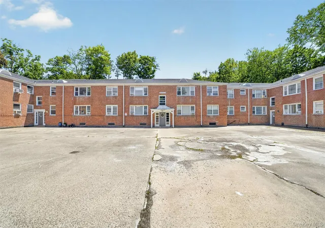 Homes for sale in White Plains, NY | 205 W Post Rd #E-1-O, White Plains, NY 10606 | MLS# 1004406