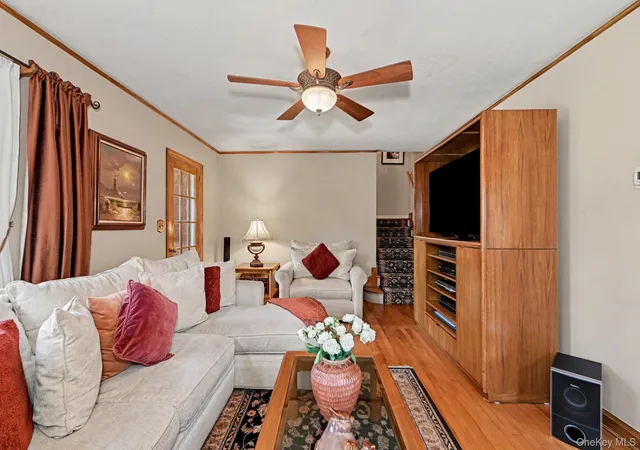4th image of 13 Lorenz Ave, New Rochelle, NY 10801 | MLS# 1004416