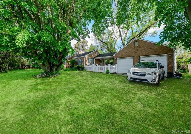 Photo 32 of Sale Pending at 1632 Park St, Hempstead, NY 11509 | MLS# 1004426 | Listing updated on 2026-10-06