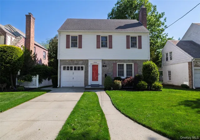 Photo 1 of Sale Pending at 19 Saint Thomas Pl, Hempstead, NY 11565 | MLS# 1004430 | Listing updated on 2026-06-27