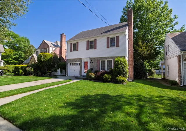 Photo 2 of Sale Pending at 19 Saint Thomas Pl, Hempstead, NY 11565 | MLS# 1004430 | Listing updated on 2026-06-27