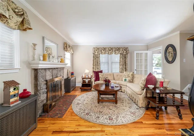 Photo 3 of Sale Pending at 19 Saint Thomas Pl, Hempstead, NY 11565 | MLS# 1004430 | Listing updated on 2026-06-27