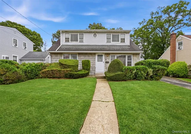 1st image of 659 Diellen Ln, Hempstead, NY 11003 | MLS# 1004450