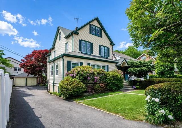 1st image of 82 Clove Rd, New Rochelle, NY 10801 | MLS# 1004510