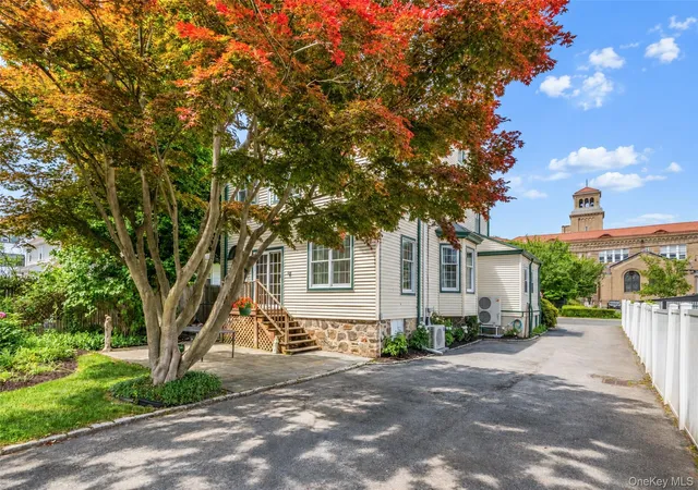 39th image of 82 Clove Rd, New Rochelle, NY 10801 | MLS# 1004510