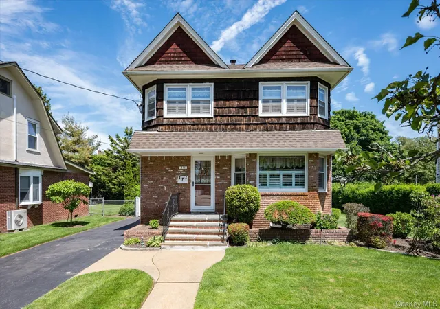 Photo 3 of Sale Pending at 311 Locust Ave, Hempstead, NY 11520 | MLS# 1004520 | Listing updated on 2026-06-26