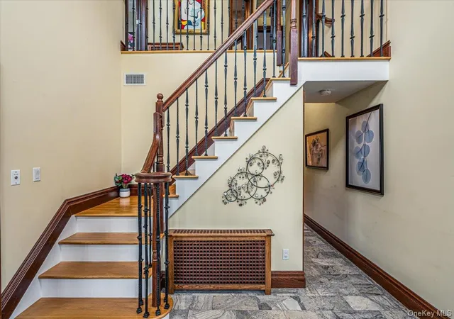 Photo 3 of Sale Pending at 4308 Glenwood St, New York, NY 11363 | MLS# 1004530 | Listing updated on 2026-08-25