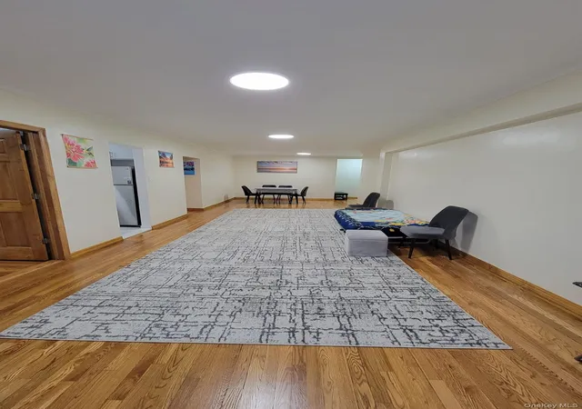 5th image of 64-41 Saunders St, New York, NY 11238