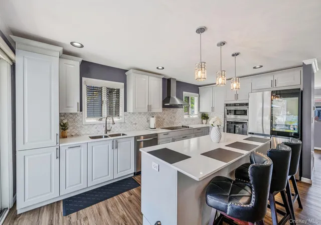 2nd image of 935 Sterling Pl, West Babylon, NY 11704 | MLS# 1004546