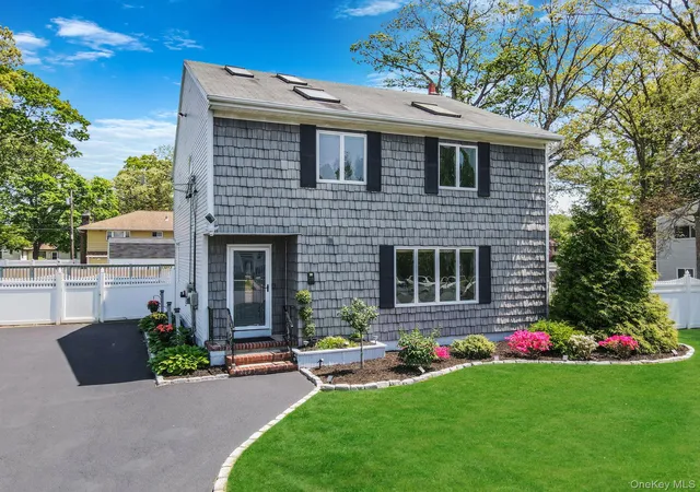 50th image of 935 Sterling Pl, West Babylon, NY 11704 | MLS# 1004546