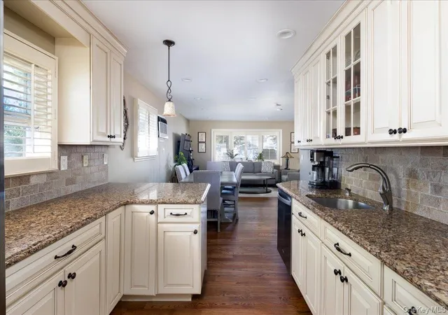 5th image of 32 Yost Blvd, Oceanside, NY 11572 | MLS# 1004575