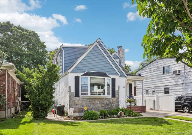 3rd image of 63 Kilburn Rd S, West Hempstead, NY 11552 | MLS# 1004584