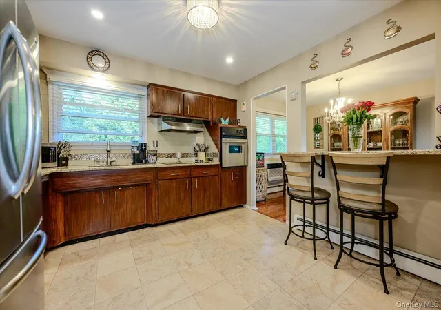 3rd image of 12 Northern Pkwy E, Oyster Bay, NY 11803 | MLS# 1004585