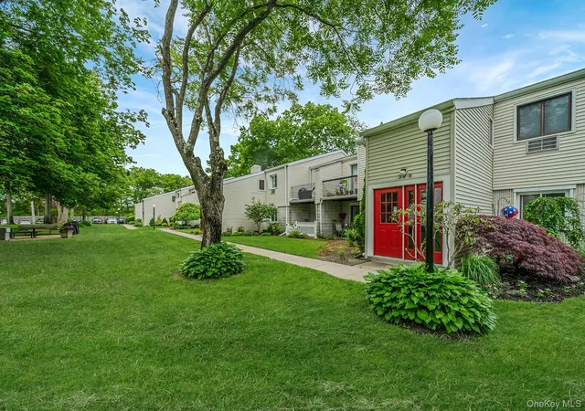2nd image of 38 Richmond Blvd #1B, Islip, NY 11779 | MLS# 1004601