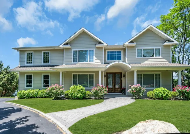 Photo 3 of Mansion for sale at 12 Barbara Ln, Glen Cove, NY 11542 | MLS# 1004607 | Listing updated on 2026-06-23