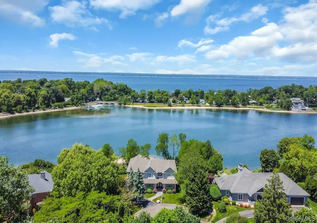 50th image of 12 Barbara Ln, Glen Cove, NY 11542 | MLS# 1004607