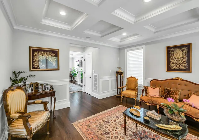 Photo 4 of Single family home for sale at 12 Barbara Ln, Glen Cove, NY 11542 | MLS# 1004607 | Listing updated on 2026-06-23