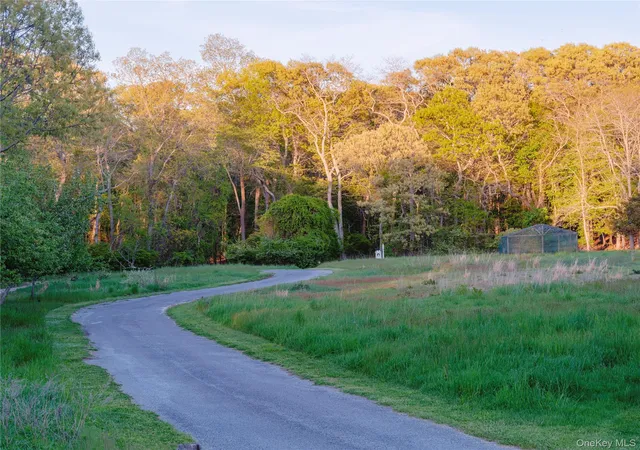 Photo 3 of Sale Pending at 5055 New Suffolk Rd, Southold, NY 11956 | MLS# 1004612 | Listing updated on 2026-06-24