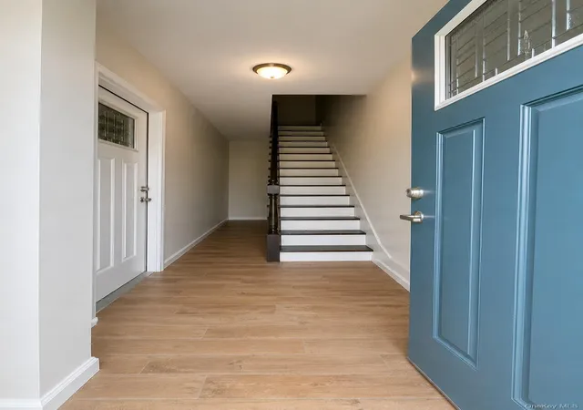 2nd image of 502 Yates St, Albany, NY 12208 | MLS# 1004624