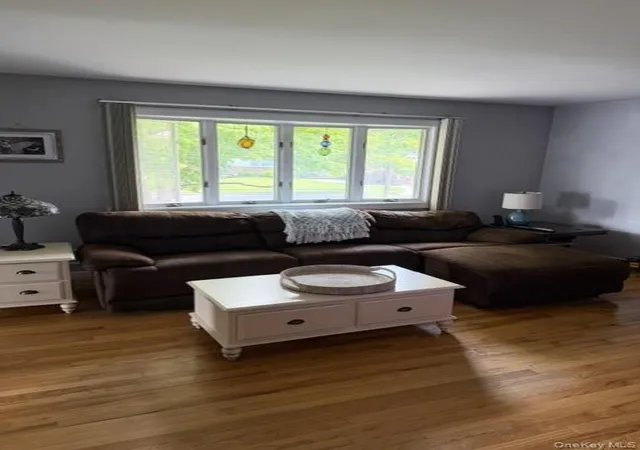 2nd image of 555 Parker Ave, Hempstead, NY 11756 | MLS# 1004667