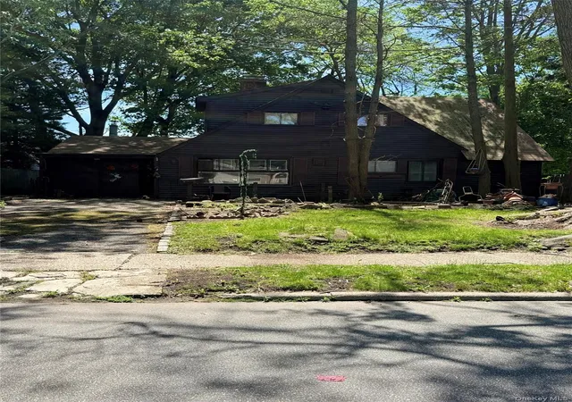 Homes for sale in Hempstead, NY | 4 Legend Ln, Hempstead, NY 11590 | MLS# 1004689