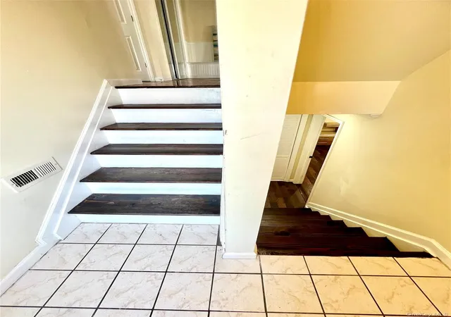 Photo 4 of Sale Pending at 60 Peach Pl, Middletown, NY 10940 | MLS# 1004718 | Listing updated on 2026-10-25